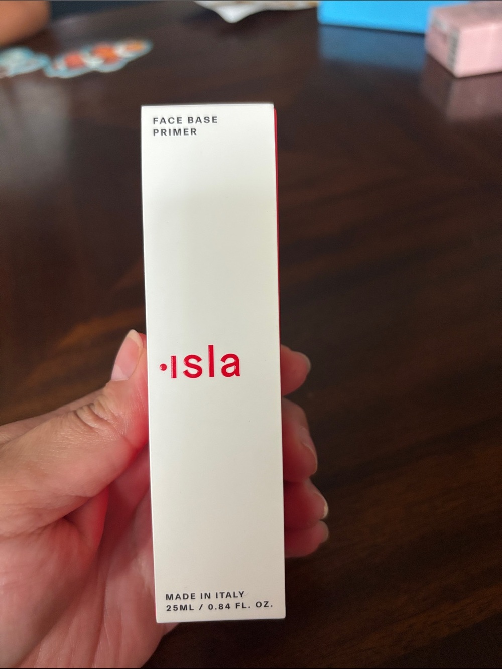 Isla Face Base Primer – White with Red Accent